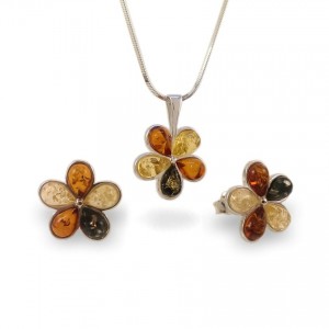 Amber pendant | Sterling silver | Height - 20mm, Width - 15mm | Weight - 1,2g
