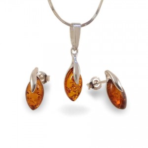 Amber pendant | Sterling silver | Height - 25mm, Width - 6mm | Weight - 0,9g | ZD.1093