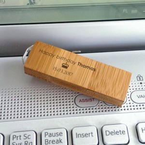 Engraved USB flash drive | USB 3.0 16GB | Bamboo wood | Silver-plated Pendant | Available in 10 fonts nad Ikons