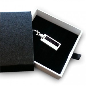 Carbon USB Flash Drive | USB 2.0 8GB | Sterling Silver | Carbon Fiber | Available in 10 fonts nad Ikons