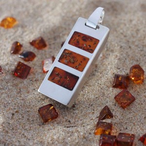 Necklace Usb Flash Drive | USB 2.0 32GB | Sterling Silver | Baltick Amber | Silver chain | Available in 10 fonts nad Ikons